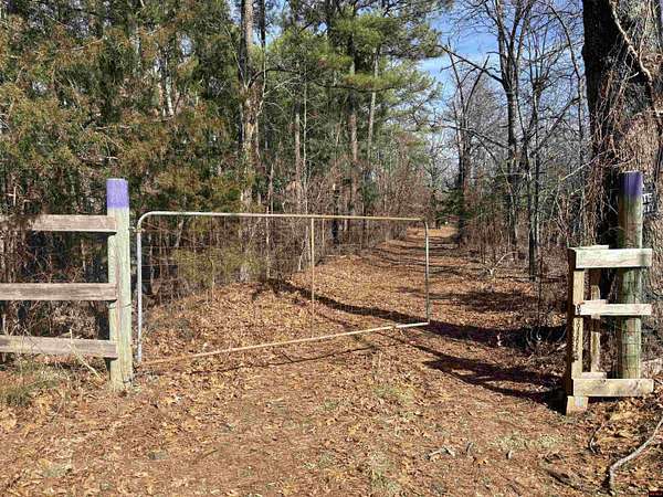 3.62 Acres of Residential Land for Sale in Henderson, Arkansas