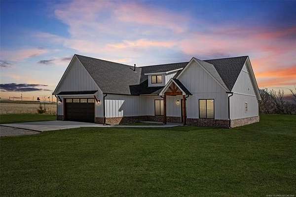 1.5 Acres of Land with Home for Sale in Pryor, Oklahoma