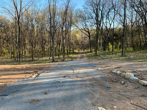 8.4 Acres of Residential Land for Sale in Columbia, Tennessee