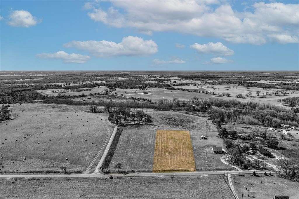 2.5 Acres of Land for Sale in Canton, Texas