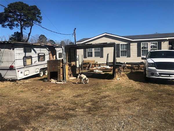 2.5 Acres of Residential Land with Home for Sale in Keithville, Louisiana