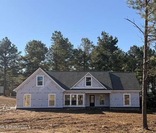 3 Acres of Residential Land with Home for Sale in Coldwater, Mississippi