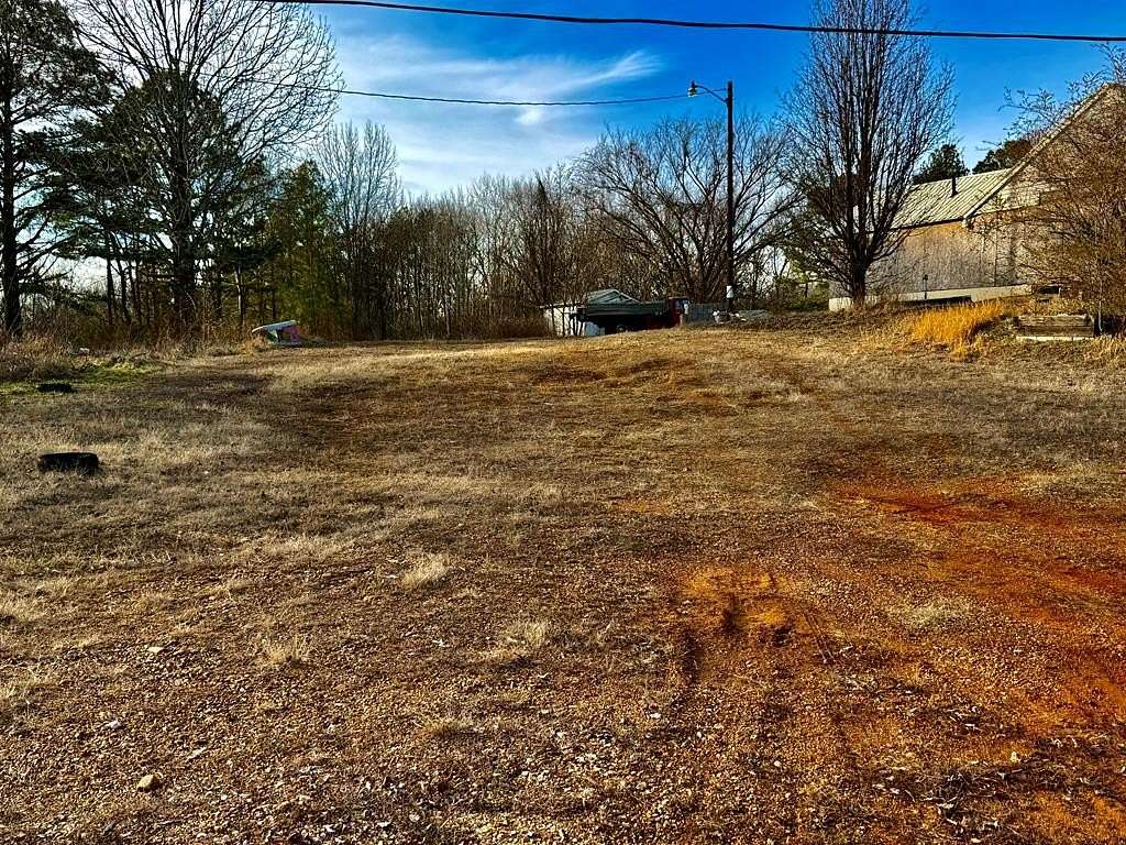 7.1 Acres of Land with Home for Sale in Paris, Tennessee
