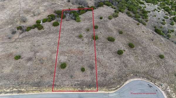 2 Acres of Residential Land for Sale in Cresson, Texas