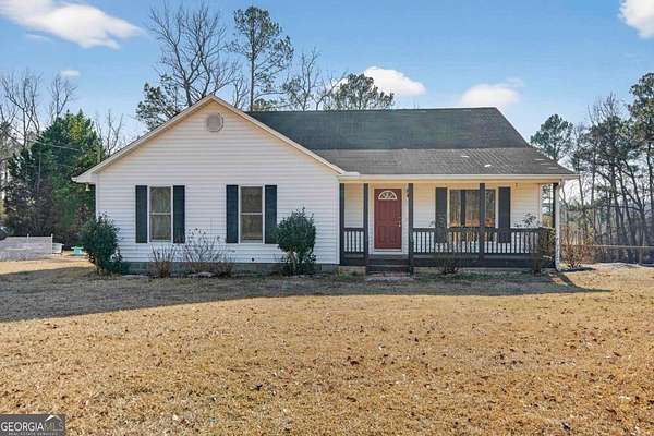 4 Acres of Residential Land with Home for Sale in Milledgeville, Georgia