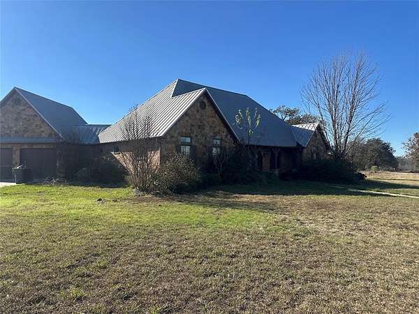 5 Acres of Residential Land with Home for Lease in Sulphur Springs, Texas