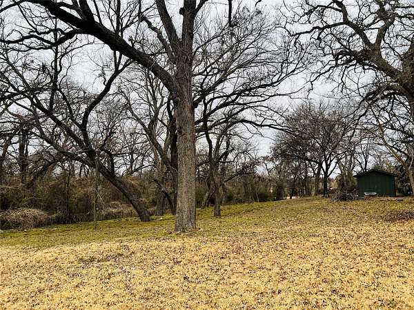 0.76 Acres of Residential Land for Sale in Hamilton, Texas