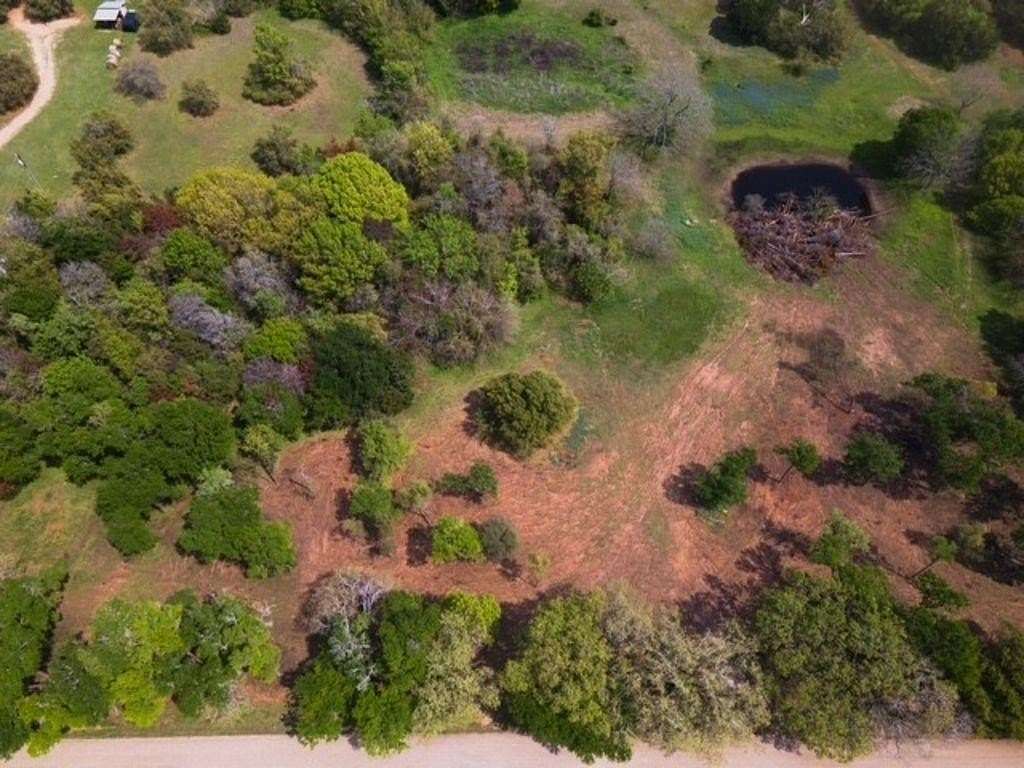 2.5 Acres of Residential Land for Sale in Waco, Texas