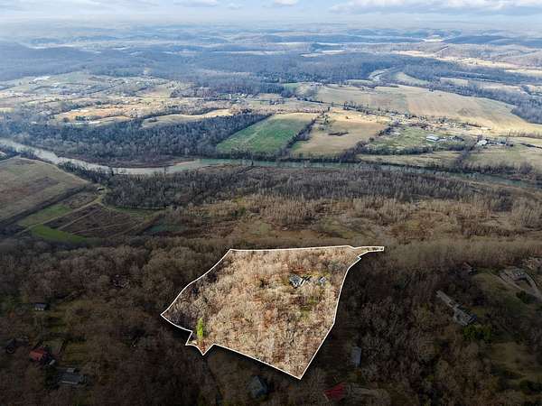 11.2 Acres of Land with Home for Sale in Kingston Springs, Tennessee