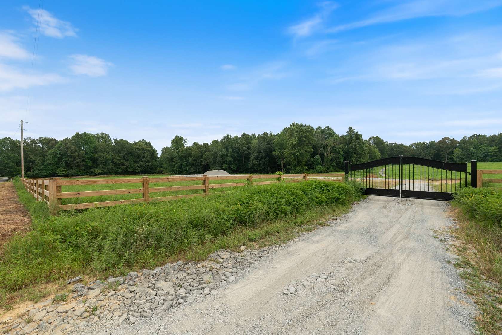 18 Acres of Land for Sale in McMinnville, Tennessee