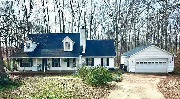 2.8 Acres of Residential Land with Home for Sale in Chesnee, South Carolina