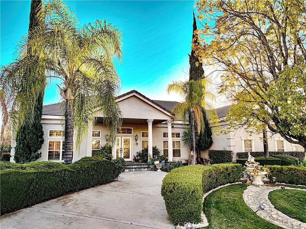 1.69 Acres of Land with Home for Lease in Redlands, California