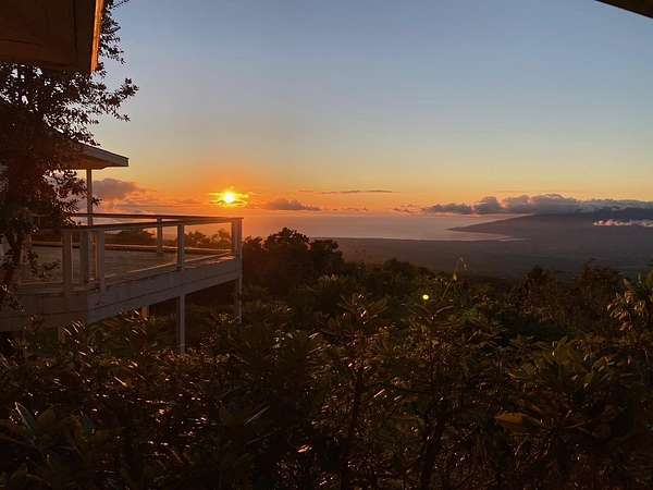 1.58 Acres of Residential Land with Home for Sale in Kula, Hawaii