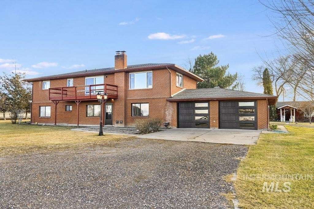 5 Acres of Land with Home for Sale in Buhl, Idaho