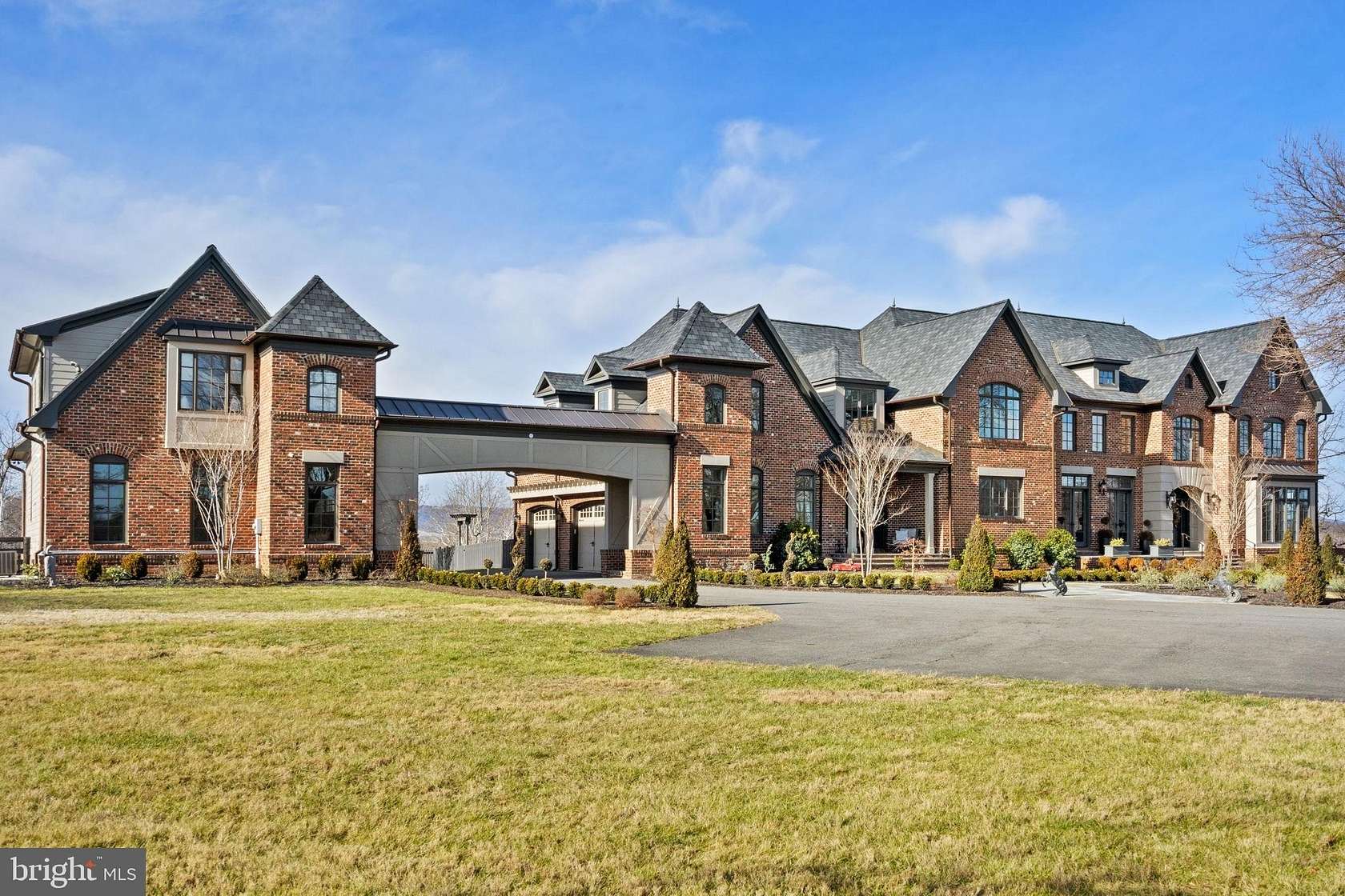 27.5 Acres of Agricultural Land with Home for Sale in Middleburg, Virginia