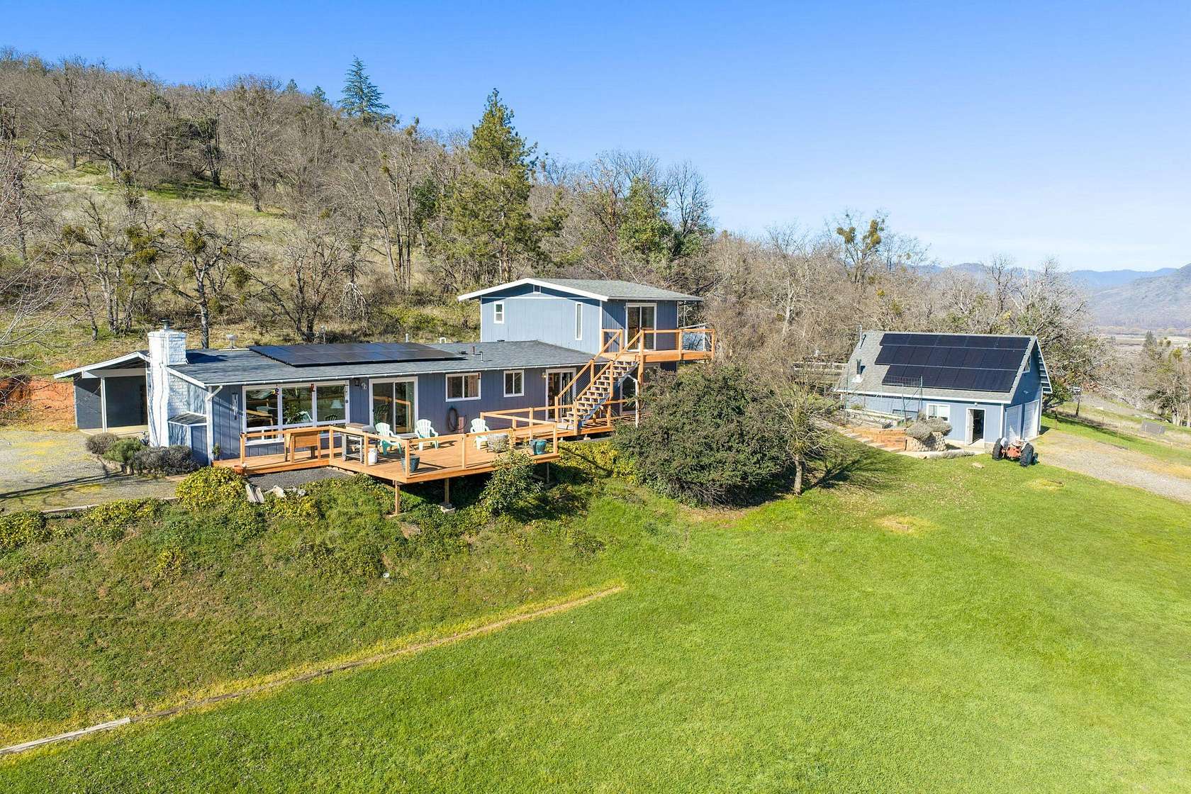 2.32 Acres of Land with Home for Sale in Central Point, Oregon