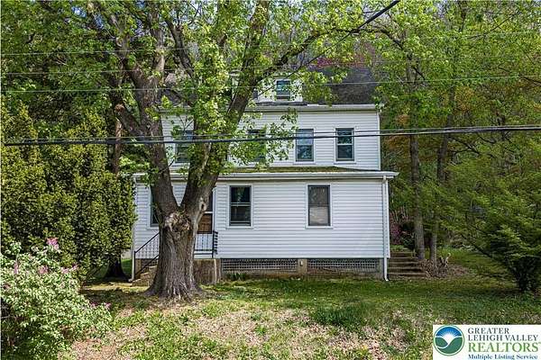 6.57 Acres of Land with Home for Sale in Phillipsburg, New Jersey