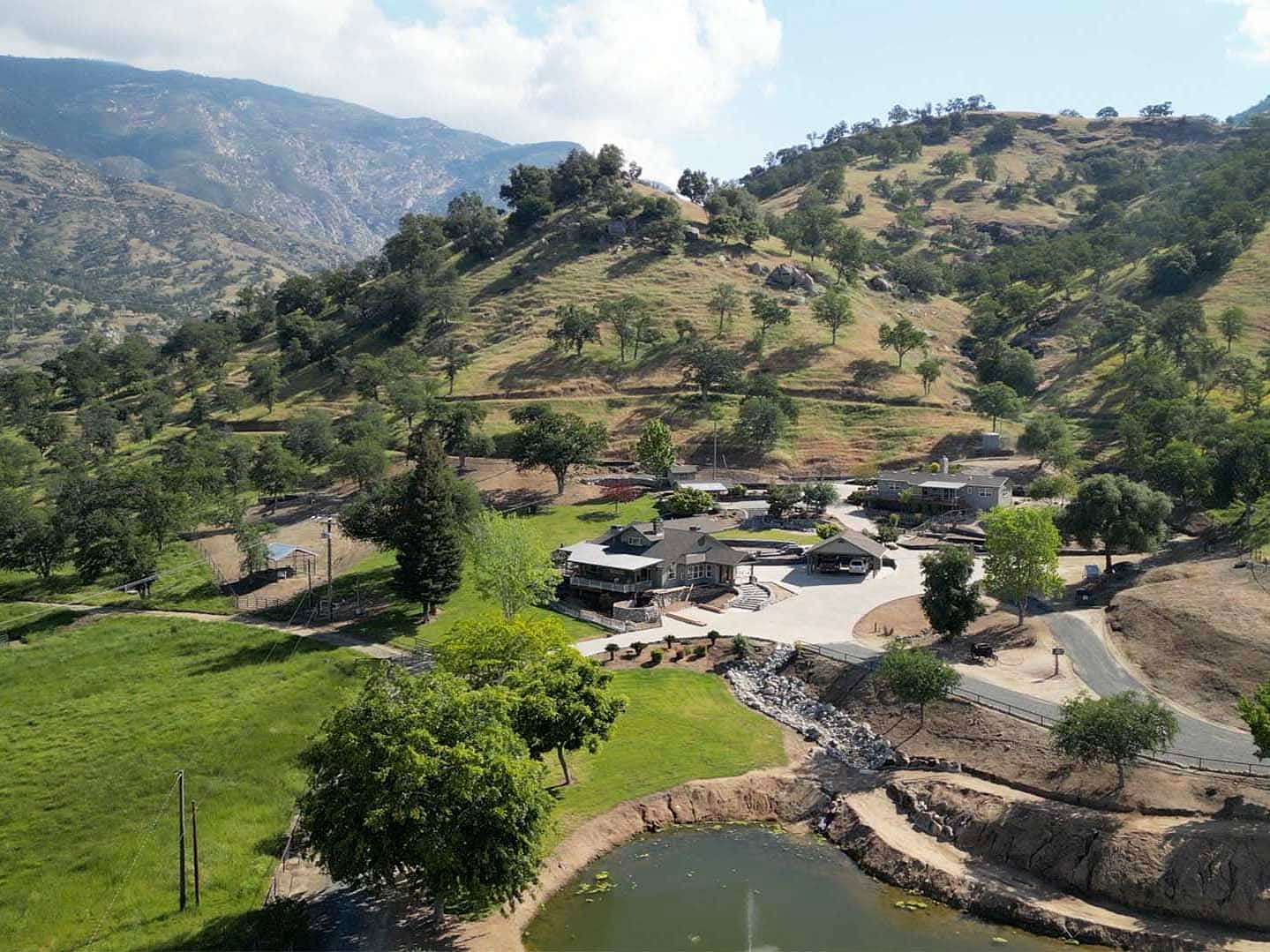 451 Acres of Land for Sale in Springville, California