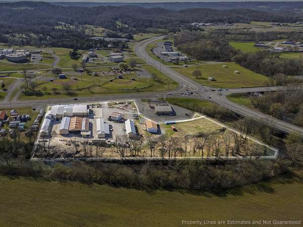 5.28 Acres of Improved Commercial Land for Sale in Fayetteville, Tennessee