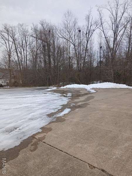 0.39 Acres of Residential Land for Sale in Poplar Bluff, Missouri