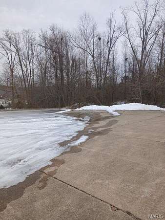 0.39 Acres of Residential Land for Sale in Poplar Bluff, Missouri
