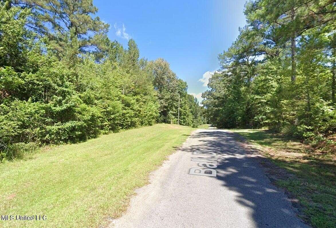 3.77 Acres of Residential Land for Sale in Calhoun City, Mississippi