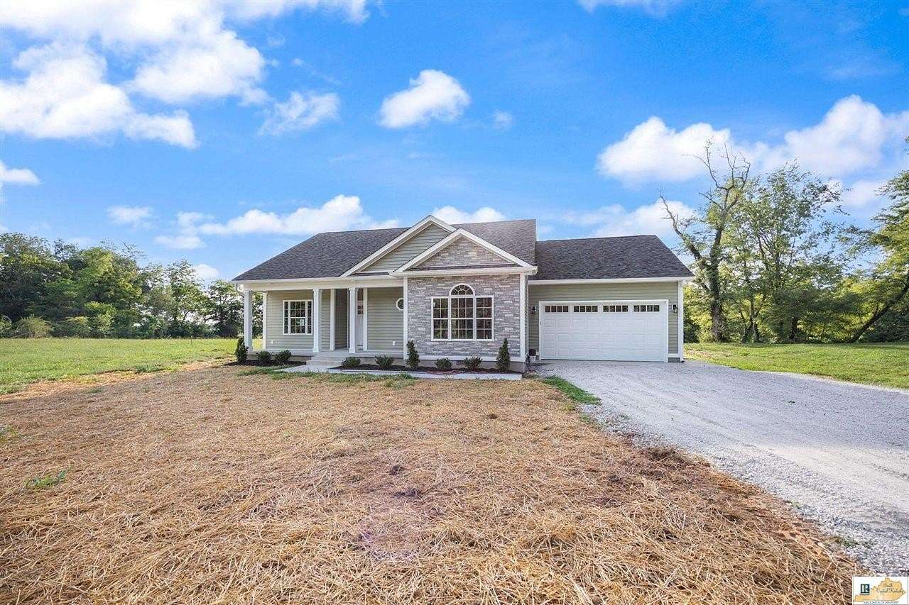 1.8 Acres of Residential Land with Home for Sale in Horse Cave, Kentucky