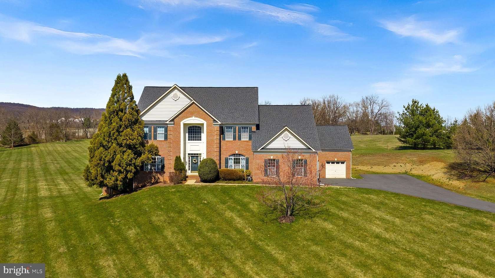 7.2 Acres of Land with Home for Sale in Leesburg, Virginia