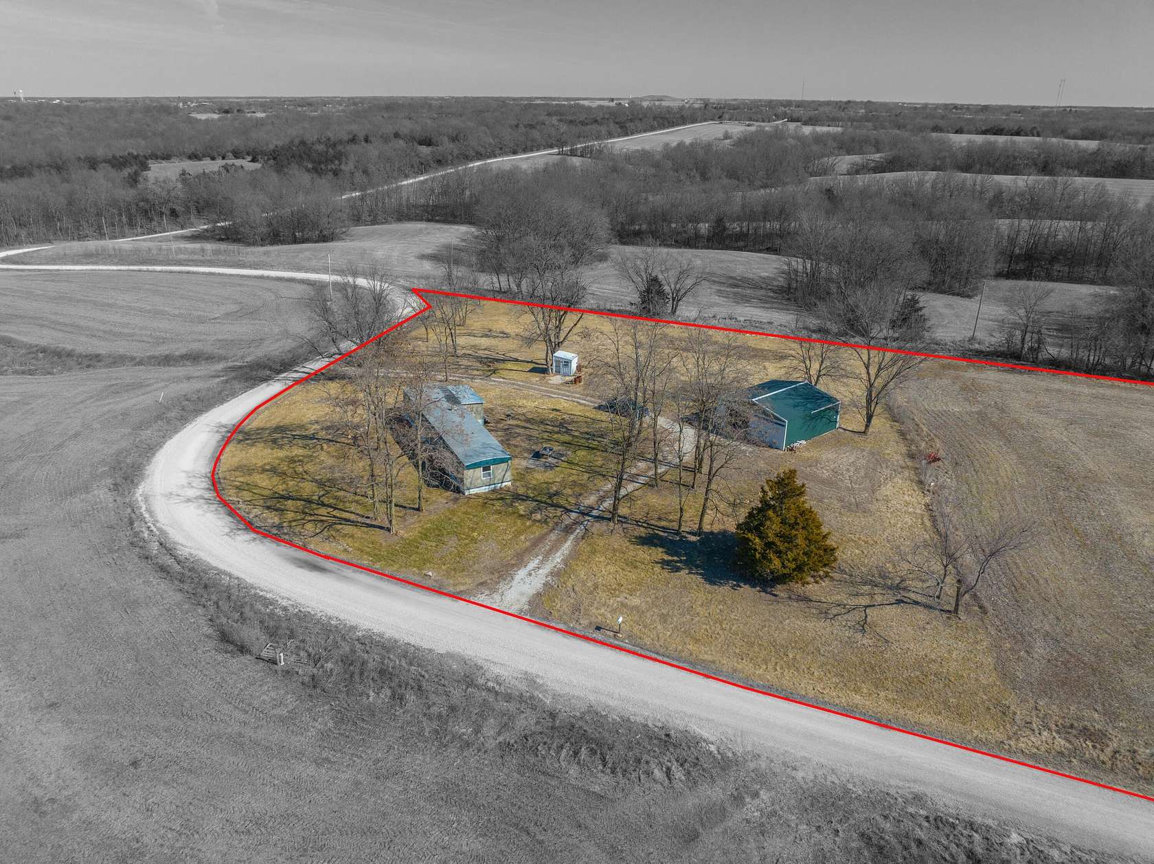 19 Acres of Land with Home for Sale in Bevier, Missouri