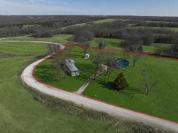 19 Acres of Land with Home for Sale in Bevier, Missouri