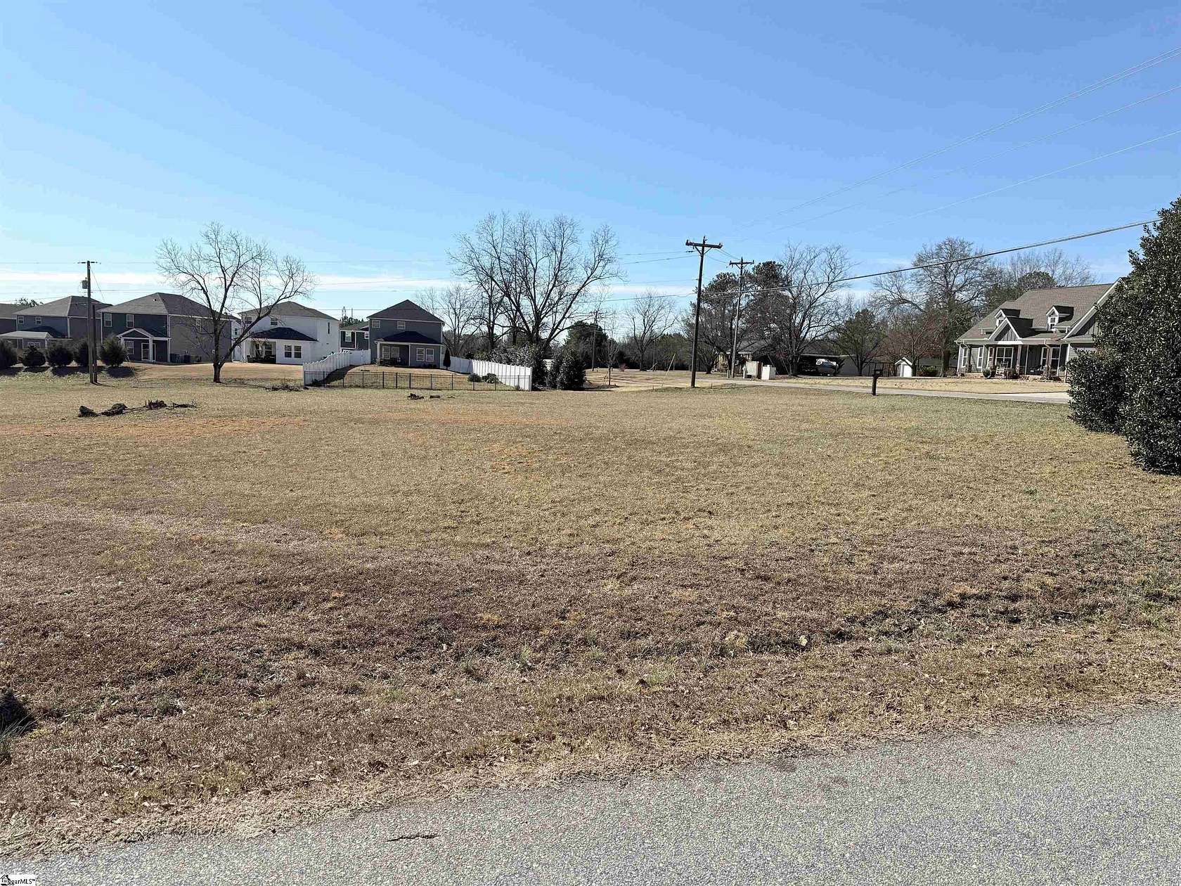 1 Acre of Residential Land for Sale in Simpsonville, South Carolina