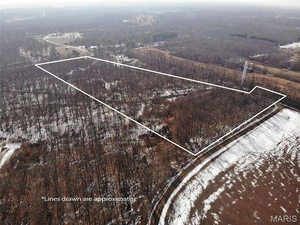 14.5 Acres of Recreational Land with Home for Sale in Odin, Illinois