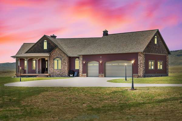 2.62 Acres of Land with Home for Sale in Buffalo, Wyoming