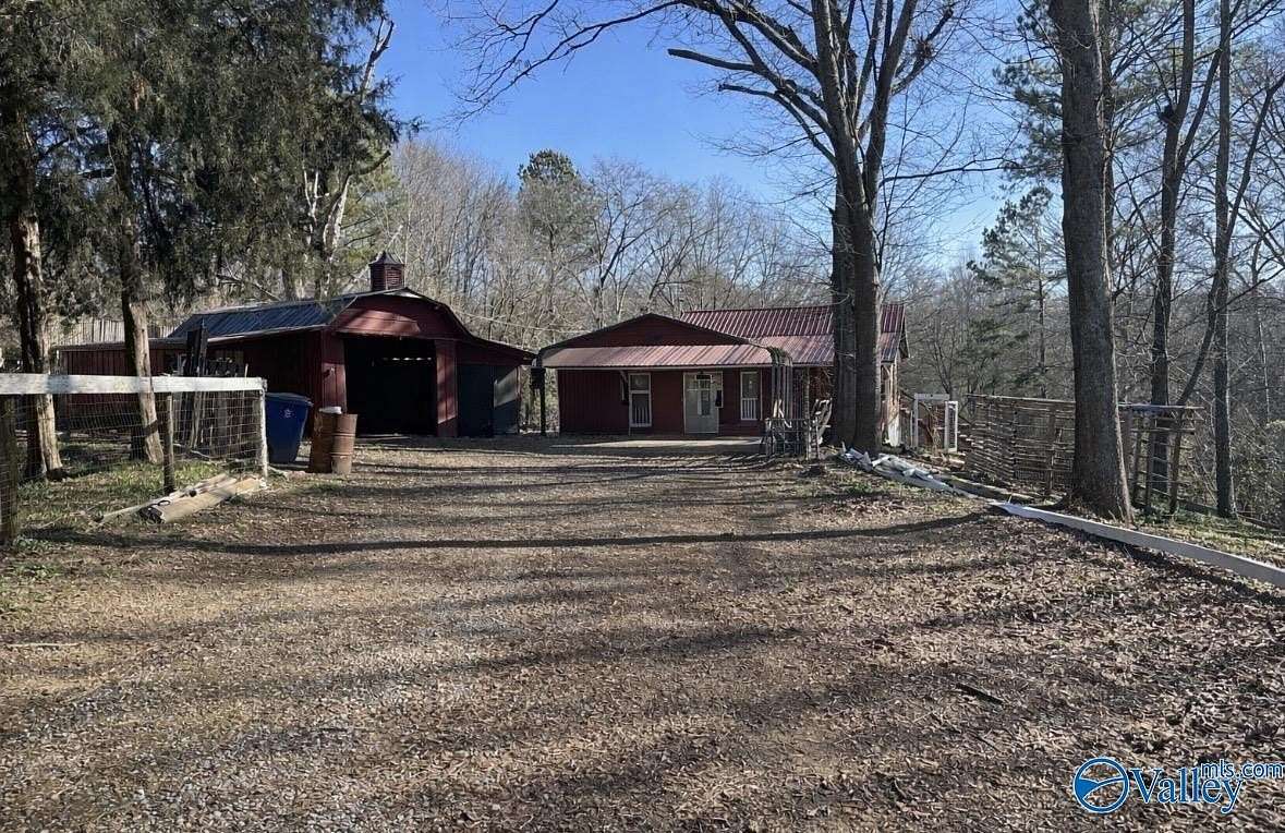 2 Acres of Residential Land with Home for Sale in Boaz, Alabama