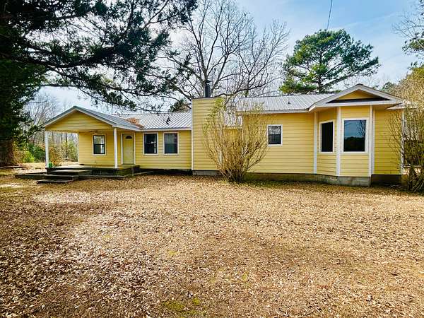 5 Acres of Residential Land with Home for Sale in La Fayette, Alabama