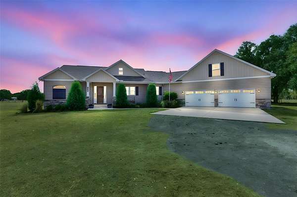 4.9 Acres of Land with Home for Sale in Lithia, Florida