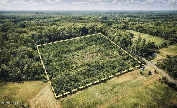 10 Acres of Residential Land for Sale in Burgaw, North Carolina