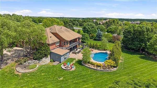 2.56 Acres of Land with Home for Sale in Overland Park, Kansas