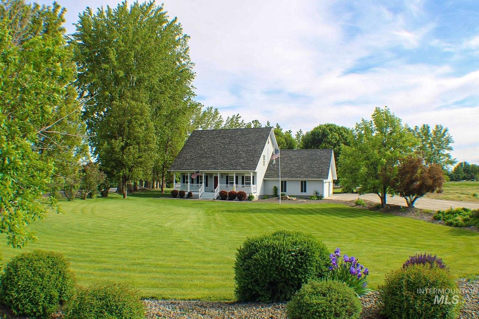 2 Acres of Residential Land with Home for Sale in Emmett, Idaho