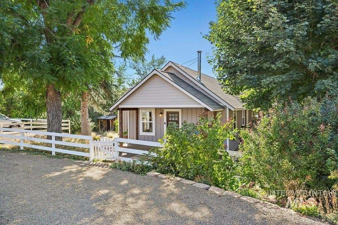 5.72 Acres of Land with Home for Sale in Council, Idaho
