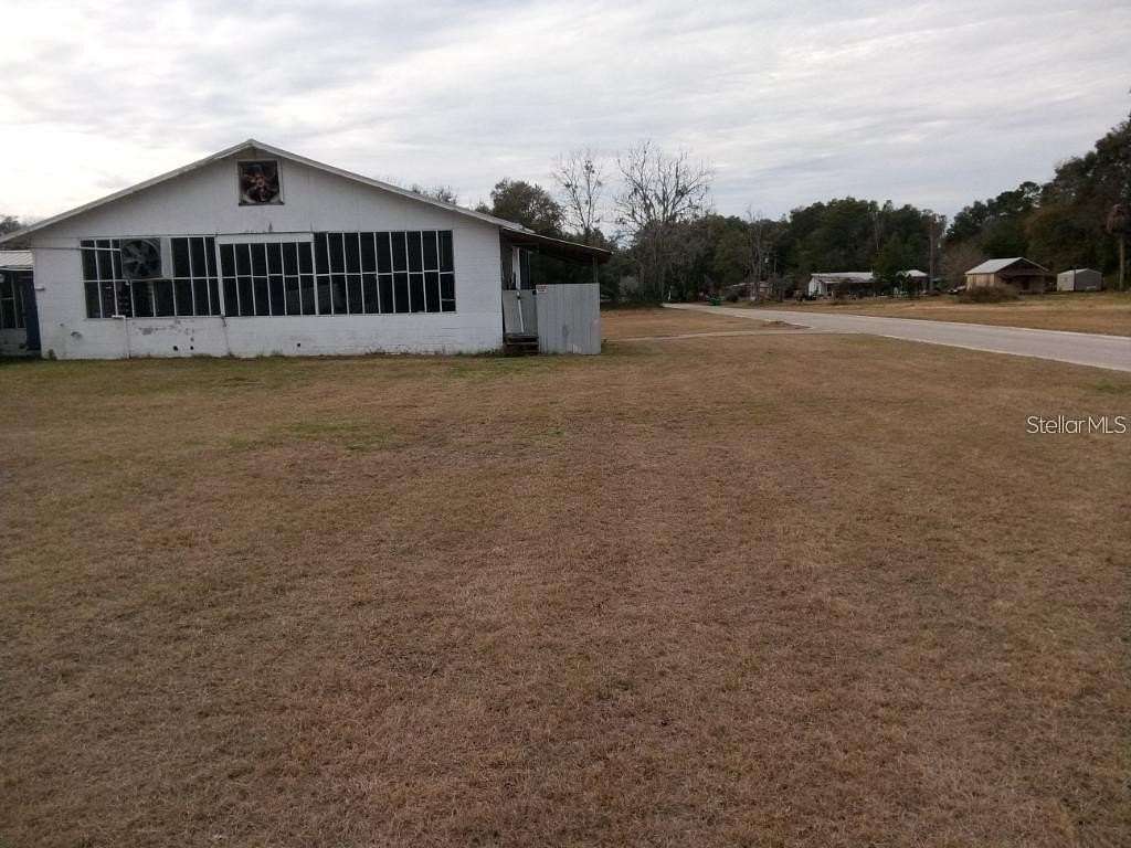 6 Acres of Improved Residential Land for Sale in Chiefland, Florida