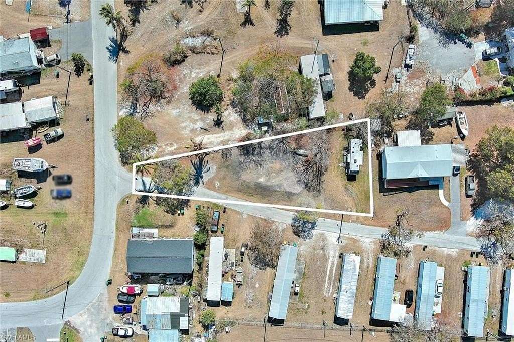 0.25 Acres of Residential Land for Sale in Chokoloskee, Florida