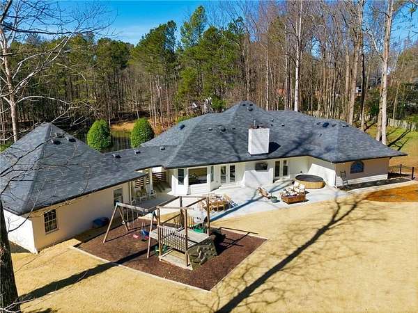 1.5 Acres of Land with Home for Sale in Smoke Rise, Georgia