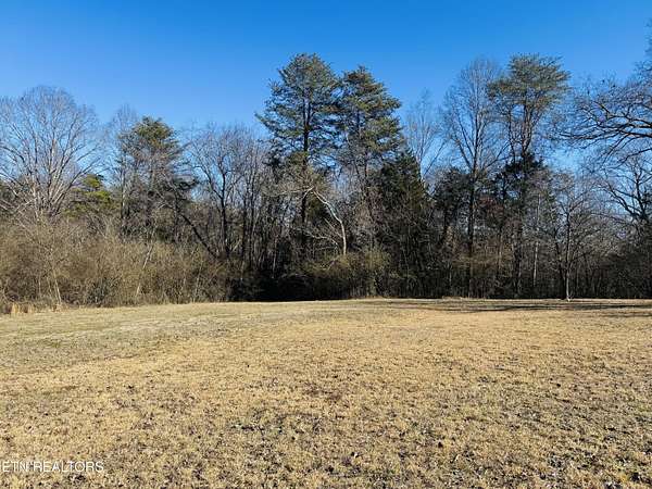 14.5 Acres of Land for Sale in Clinton, Tennessee