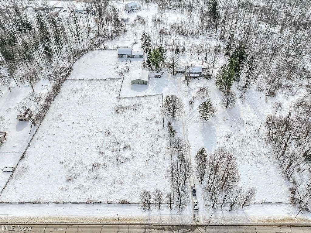 5.55 Acres of Residential Land with Home for Sale in Chesterland, Ohio