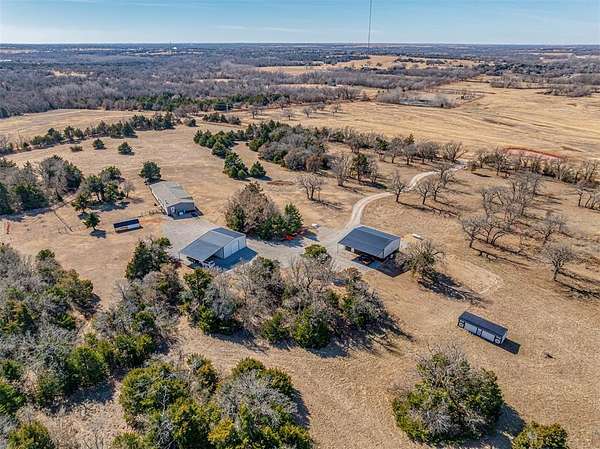 24.8 Acres of Land with Home for Sale in Guthrie, Oklahoma