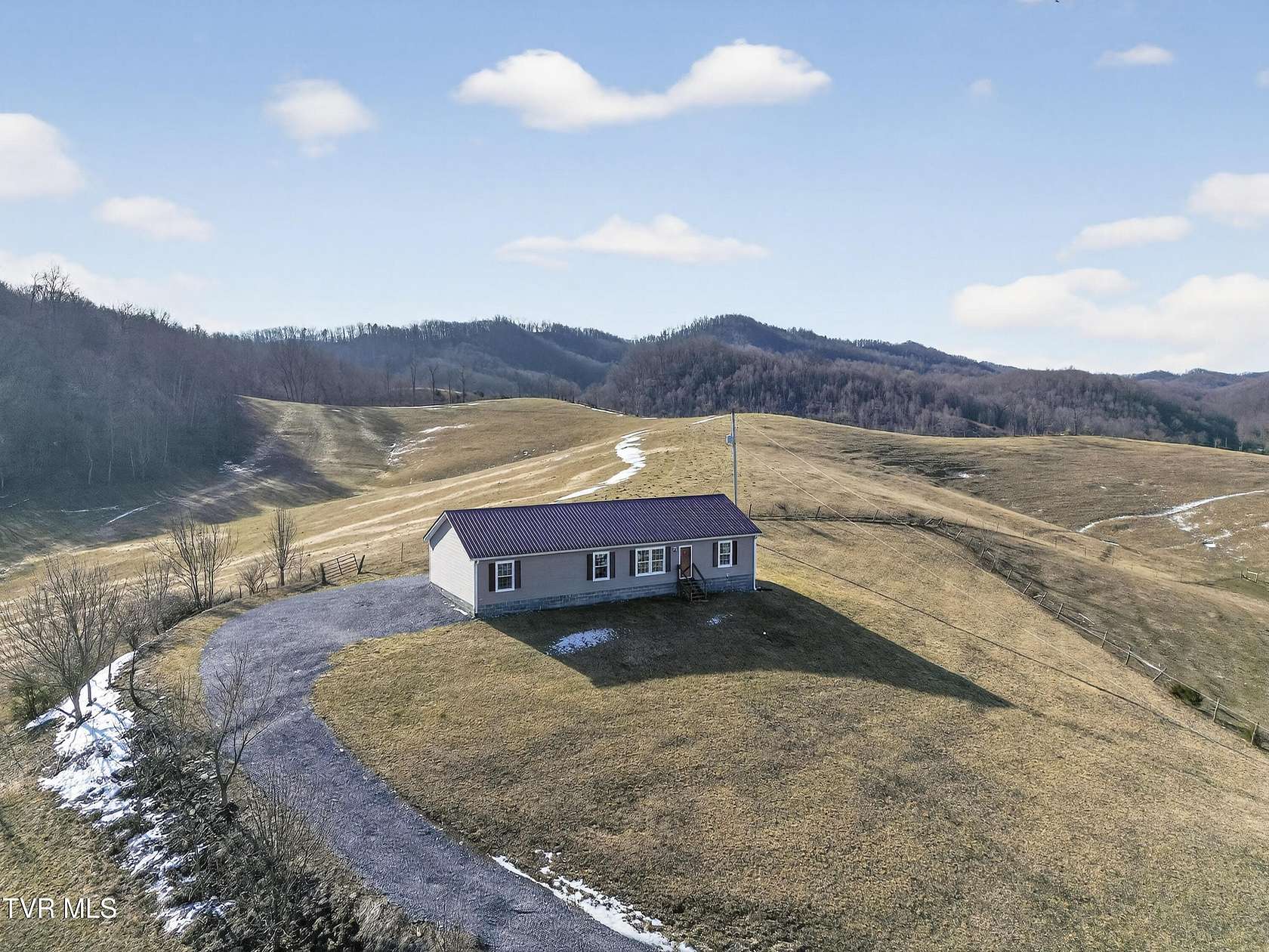 2.14 Acres of Residential Land with Home for Sale in Meadowview, Virginia