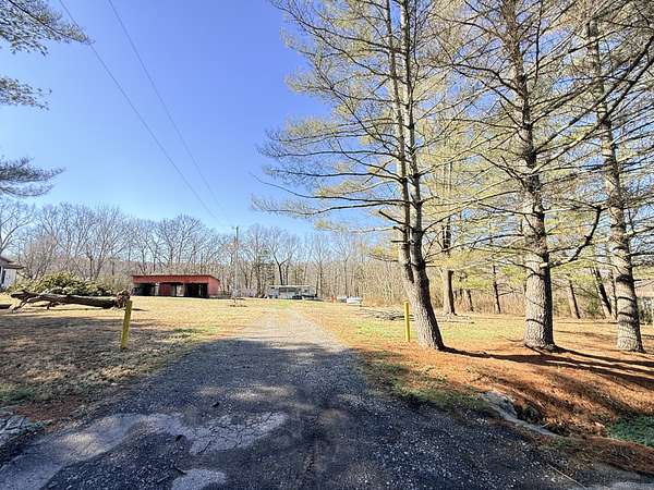 4 Acres of Residential Land for Sale in Clarksville, Tennessee