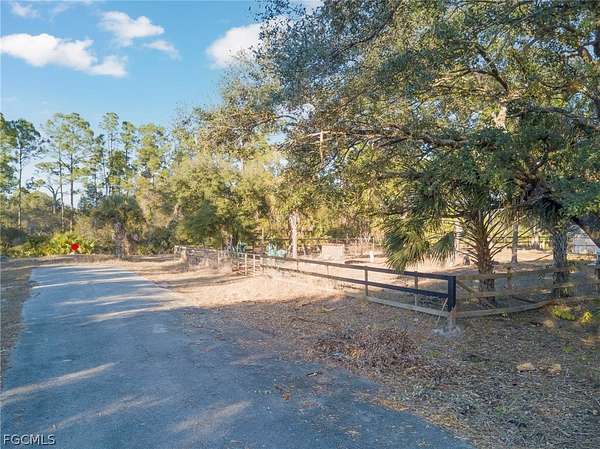0.5 Acres of Residential Land for Sale in Alva, Florida