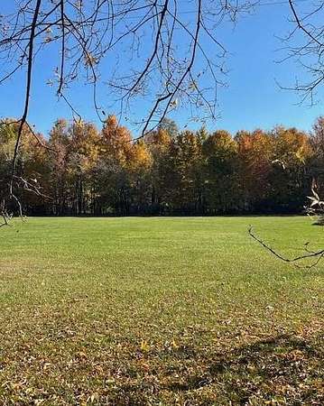 1.25 Acres of Residential Land for Sale in Lawrence, Michigan